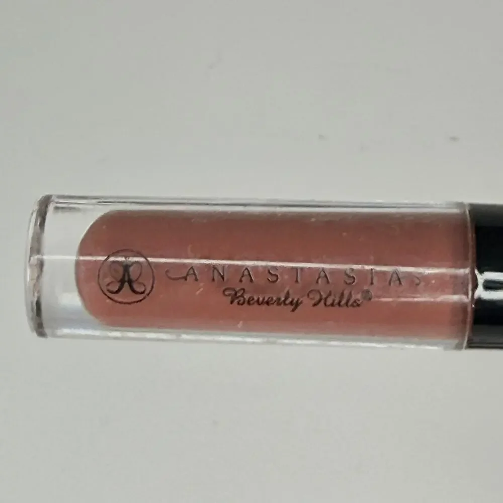 Anastasia Beverly Hills Lip Gloss Fudge Neutral Glossy Travel .02 oz 7ml New
